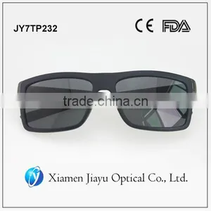 Popular Classic Polarized Sunglasses for Men thumbnail-2