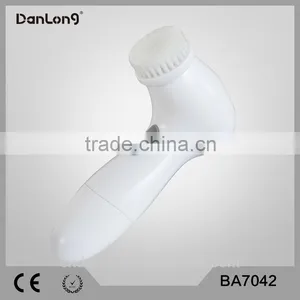New Arrival 4 In 1 Face Massager Rotating Electric Facial Cleansing Brush thumbnail-3