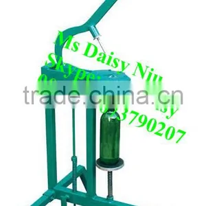 Manual Glass Bottle Capping Machine/wine Bottle Corking Machine/bottle Cork Inserting Machine thumbnail-3