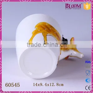 Home Drinkware White Custom Ceramic Mug With Lid thumbnail-6