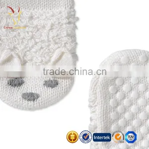 Cute Knitted Wool Baby Booties thumbnail-4