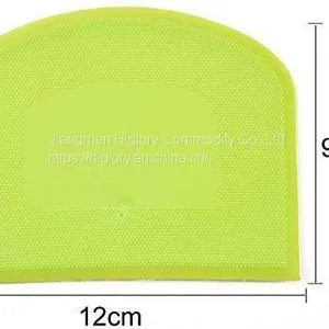 Amazon Hot-Selling Silicone Soft Dough Cutter High Quality Baking Pastry Tool Cake Cream Scraper Plastic Dough Scraper thumbnail-5