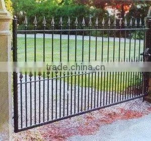 High Quality Decorative Iron Sliding Gate thumbnail-1