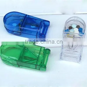 Colorful Plastic Pill Cutter and Crusher thumbnail-1