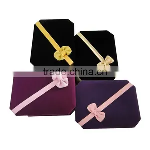 Cheap Velvet Watch Cases For Women Wholesale,Watch Boxes Customized. thumbnail-3