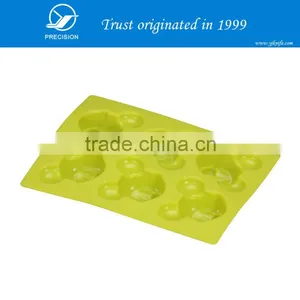Bear Shape Silicone Ice Tray thumbnail-1