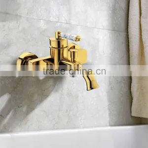Brass Hot and Cold Bathtub Mounted Pull Out Faucet BHF004A thumbnail-3
