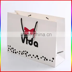 Custom White Paper Bag Package Clothing Paper Bag thumbnail-1