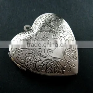39mm Big Flower Heart Shape Vintage Style Antiqued Silver Flower Photo Locket DIY Pendant Charm Jewelry Supplies 1133004 thumbnail-1