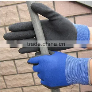 Polyester Crinkle Latex Grip Work Glove thumbnail-1
