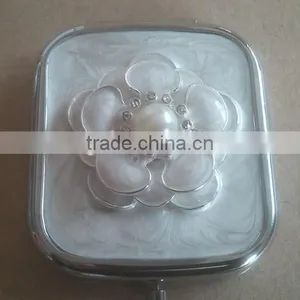 Small Decorative Rectangular Compact Mirror With Flower Decor thumbnail-1