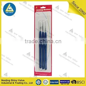 Custom Color Knitting Needle Usage Plastic Handle Zinc Plated Crochet Hook thumbnail-1