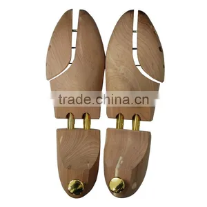 Made in China High Quality Aromatic Red Cedar Wood Shoe Lasts in Double Tube thumbnail-1