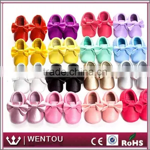 Wholesale Fashionable Bow Leather Baby Moccasins With Tassels thumbnail-3