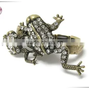 Crystal Stud Frog Dual Finger Stretch Ring thumbnail-1