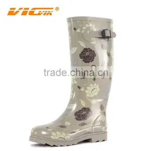 2017 Spring Summer Fashion Waterproof Rubber Rain Boots Cheap Rain Shoes for Women thumbnail-1
