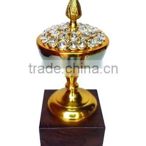 New Arrival Crystal Gold Plated Award Cup Trophy With Wooden Base thumbnail-1