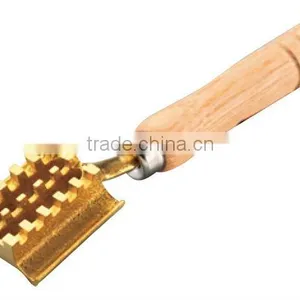 High Quality Taper Type Fish Scale Remover Fish Scale Scratcher thumbnail-2