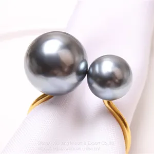 Wholesale Hotel Wedding Table Decoration Metal Alloy White Pearl With Gold Napkin Ring thumbnail-2