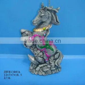 Horse Candle thumbnail-1