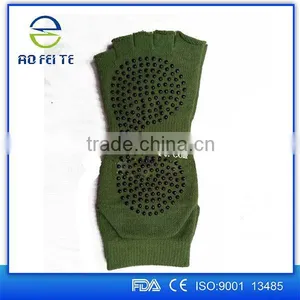 Best Selling Custom Fashion Men's Non-slip Socks thumbnail-3