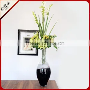Wholesale High-grade Transparent Artificial Blown Clear Glass Vase for Wedding thumbnail-3