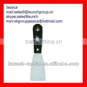 Plastic Handle Scraper thumbnail-1