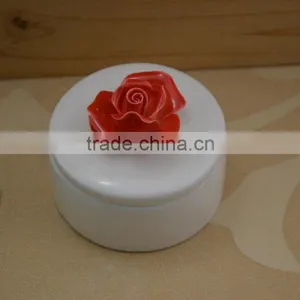 Hot Sale Small Ceramic Jewelery Box With Flower Shape Design thumbnail-2