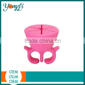 Nail Polish Bottle Holder Ring Set of 3 Pieces Silicone Wearable Nail Polish Bottle Holder thumbnail-2