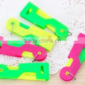 Plastic Automatic Needle Thread Threader Needle Guider for Sewing Embroidery thumbnail-2
