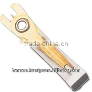 Pakistan Stainless Steel Fly Fishing Nipper With Knot Tyer Gold thumbnail-1