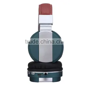 New Stylish Foldable & Adjustable Wireless Bluetooth Headphones thumbnail-2