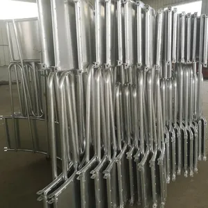 Round Type Assembled Steel Feeder Cattle Hay Saver Large Oval Horse Cow Hay Ring Feeder thumbnail-3