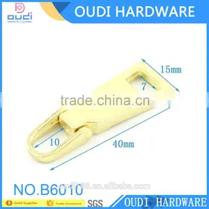 Manufacture Zipper Type Plastic Material Zipper Puller / Slider thumbnail-3