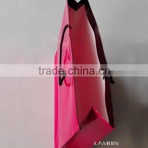 Top Quality Paper Hand Bag for Fashionable Wool Women Swearter thumbnail-3
