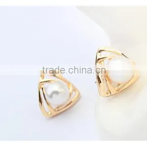 Custom Fashion Imitation Stud Pearl Earrings thumbnail-2