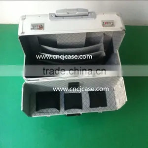 Sliver Eassy Carrying Aluminum Trolley Travel Case thumbnail-3