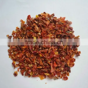 Dehydrated Dried Tomato Flakes Slice thumbnail-1