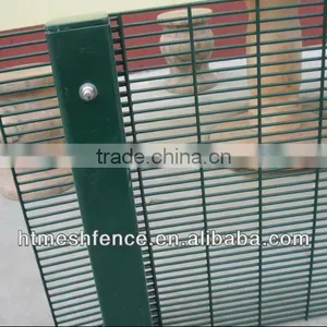 Welded Wire 358 Fence thumbnail-1