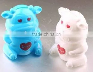 Wholesale Plastic Bull Shape Money Box thumbnail-1