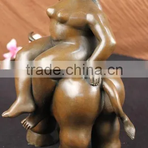 Bronze Modern Abstract Fernando Botero Sculpture Fat Hand Sculpture for Garden Decoration thumbnail-6