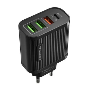 Travel 15w Display Phone Charger 3 USB Port+pd 3A Max Smart Fast Charger Travel Wall Charger Adapter thumbnail-1