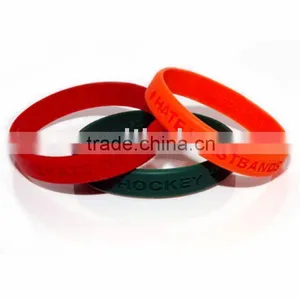 One-color Silicone Rubber Bracelet for Promotion thumbnail-1