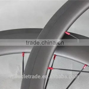 56mm Clincher Wheels Red R36 Hub Carbon Wheels Red Nipples Full Carbon Wheels China W56C thumbnail-3