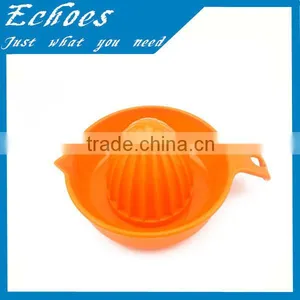 Plastic Orange Citrus Juicer thumbnail-1