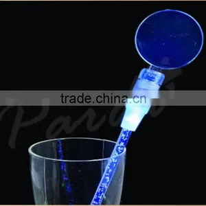 Wholesale High Quality Led Glow Swizzle Stir Sticks Light in the Dark thumbnail-4