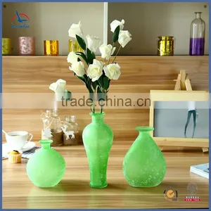 Eco-Friendly Antique Flower Glass Vase Hot-selling Decoration Vase thumbnail-1