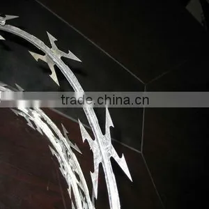 Barbed Wire Galvanized Concertina Razor Security Fences thumbnail-1