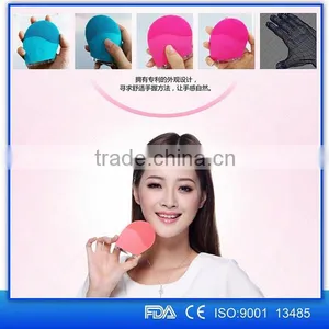 Hot Selling Comfortable Facial Wavebetter Silicon Facial Brush Cleaner thumbnail-3