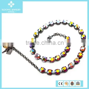 Wholesale Crystal Fashion Statement Necklace in China thumbnail-1